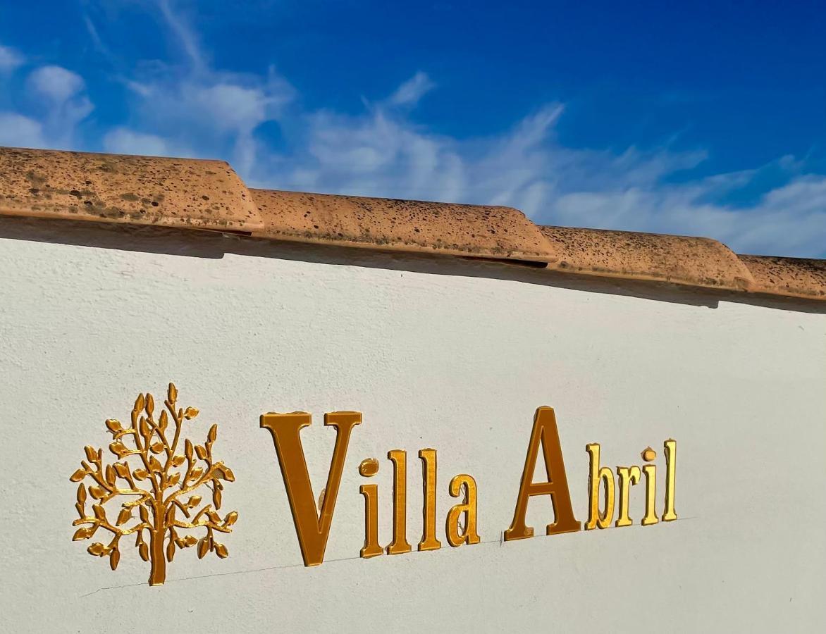 Abril Villa Competa