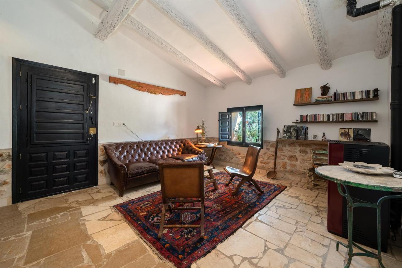 Casa En Olivera A 3 Km De La Costa El Perello (Catalonia)
