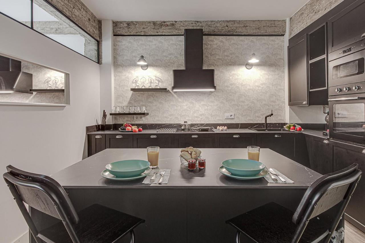 Apartment Square Deluxe