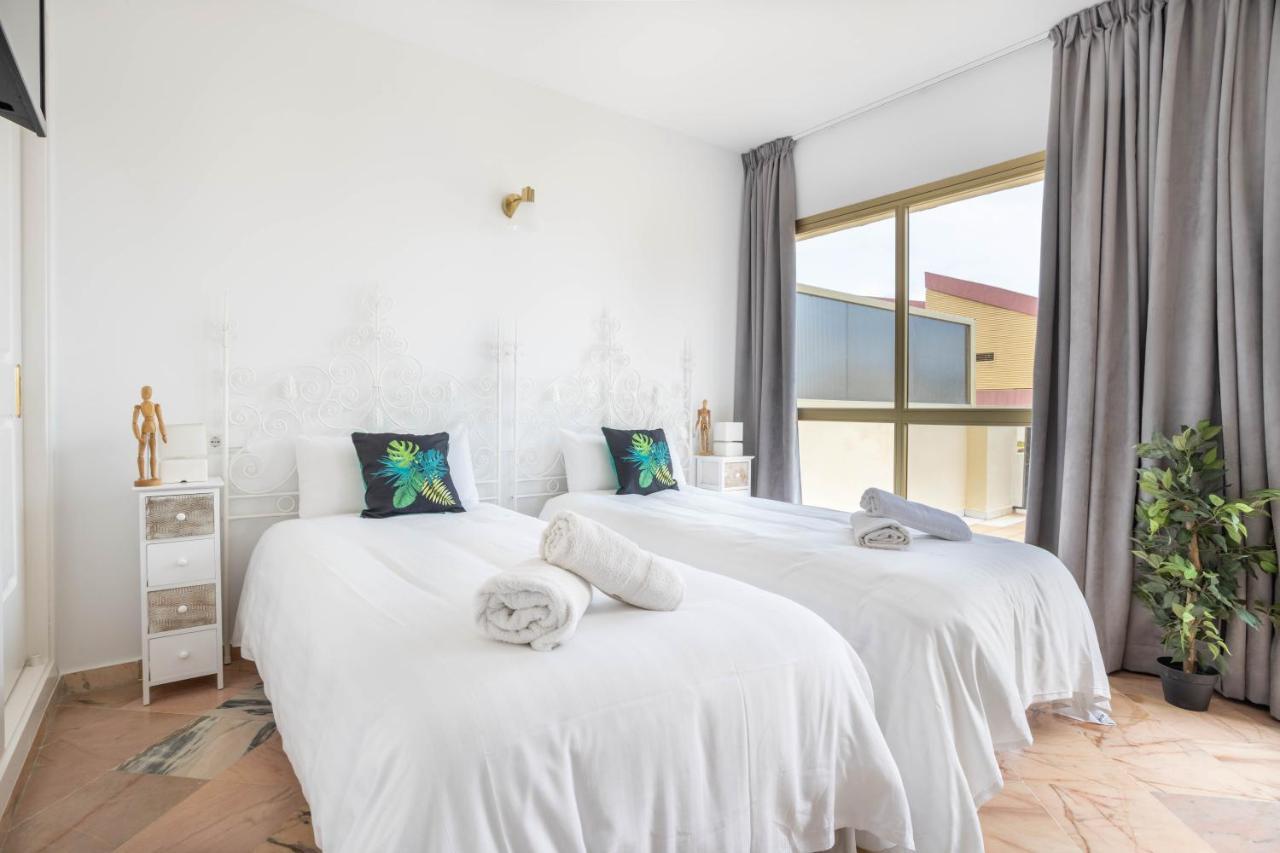 Oleholidays 525 Romana Playa Vistas Al Mar Apartment Marbella