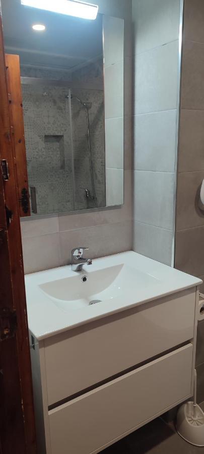 Apartamento Con Vistas Al Puerto Deportivo Fuentes