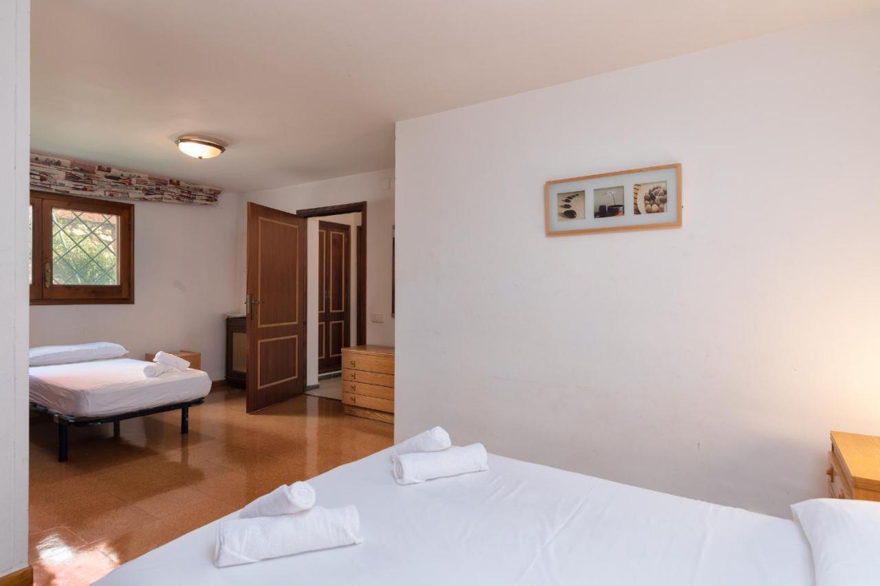 Hauzify I Casa Les Suredes