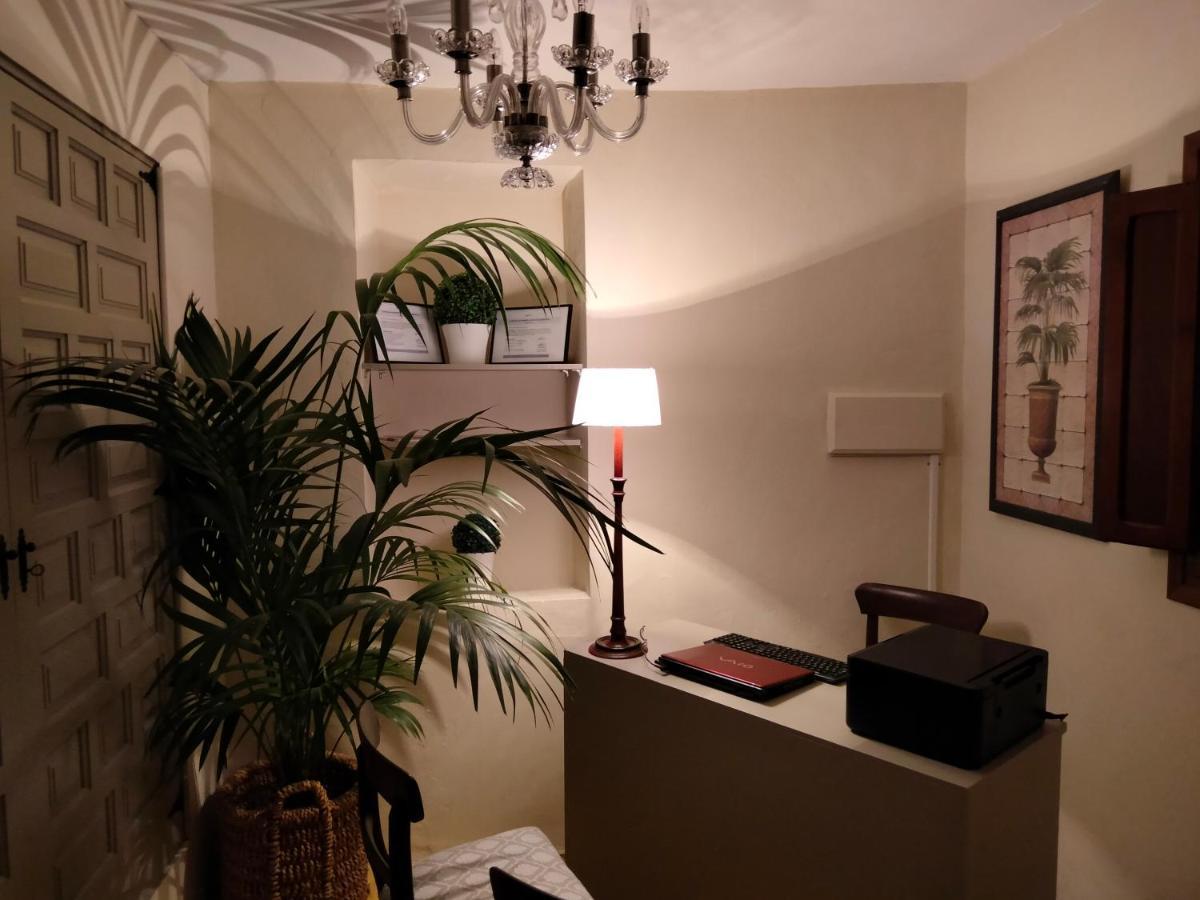 Les Penyetes Boutique Bed & Breakfast Campell