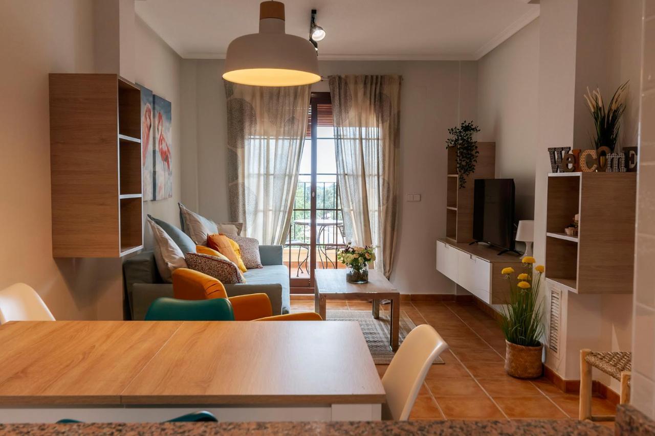 Atico Con Terraza-solarium Y Piscina 4-6 Personas Wifi A/c Apartment *