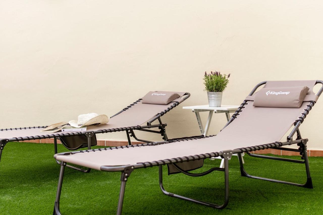 Atico Con Terraza-solarium Y Piscina 4-6 Personas Wifi A/c *