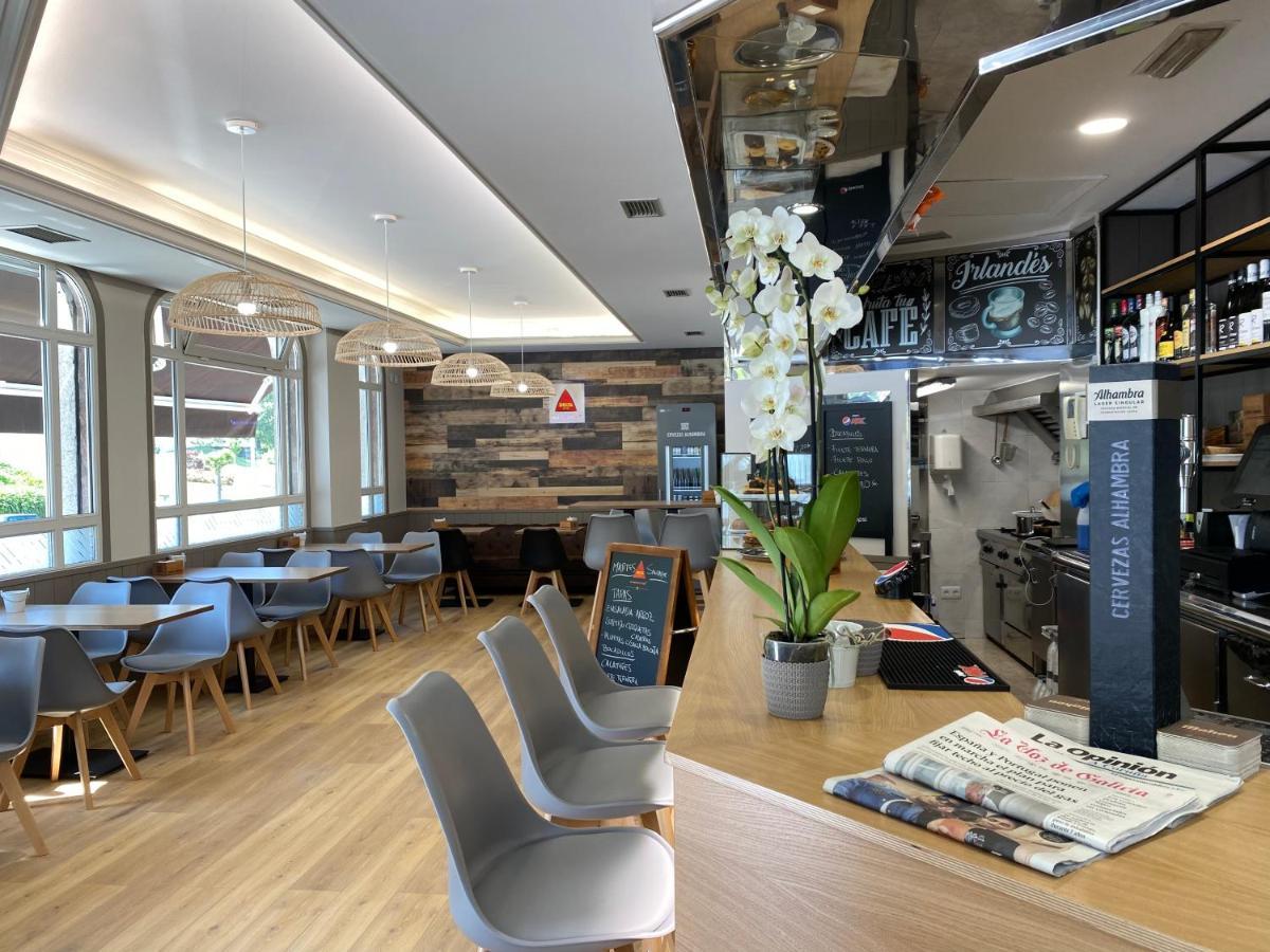Hotel Saudade Hostal Cafeteria A Coruna