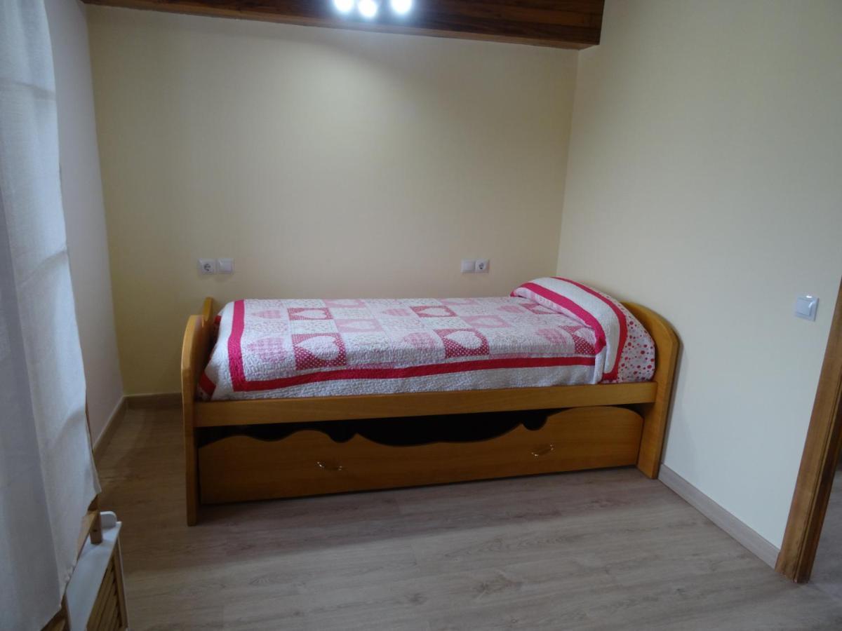 Casa Darivas Holiday home Trabada