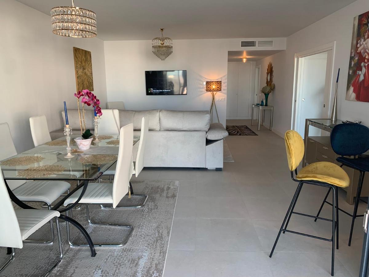 Brand New Stunning 3 Bed Raised Ground Floor With Sea&pool&mountain View Indoor&outdoor Swimming Pools&gym Walking Distance To Port Casa Casu Apartamento