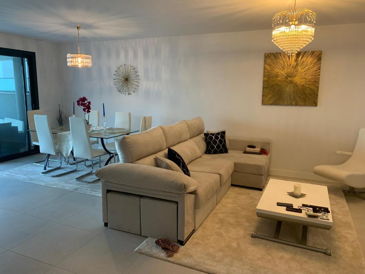 Apartamento Brand New Stunning 3 Bed Raised Ground Floor With Sea&pool&mountain View Indoor&outdoor Swimming Pools&gym Walking Distance To Port Casa Casu