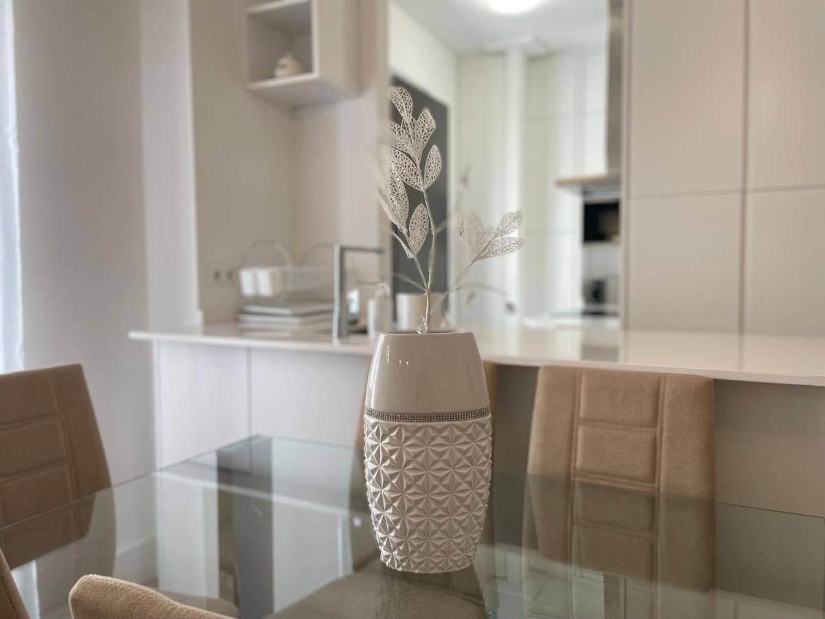 Apartamento Centro Alhondiga Apartment Granada