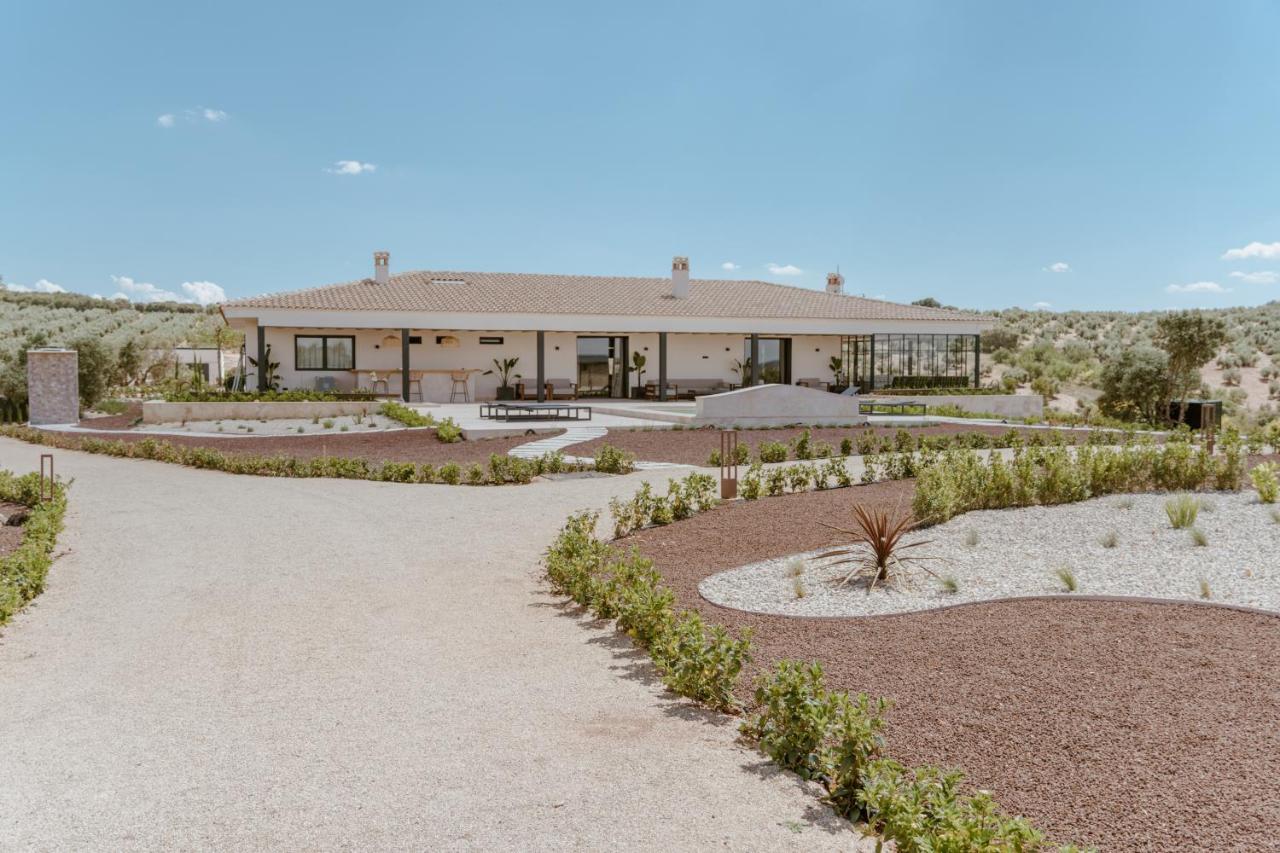 Collados De San Miguel Country house *