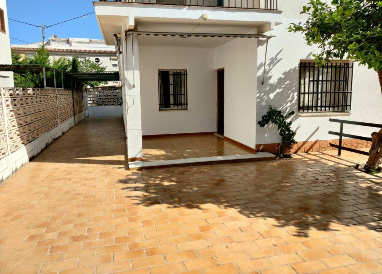 Casa Chalet Independiente En Calle Privada * Playa de Gandia