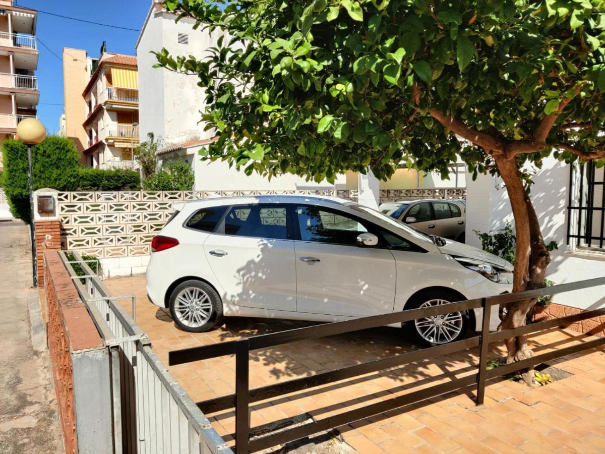 Casa Chalet Independiente En Calle Privada