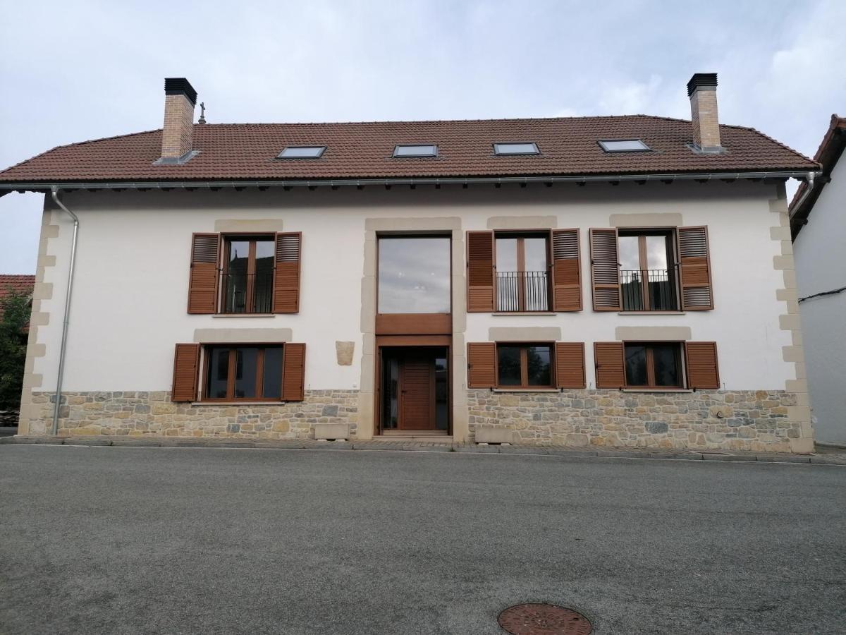 Casa Patxikuzuria Pensión *