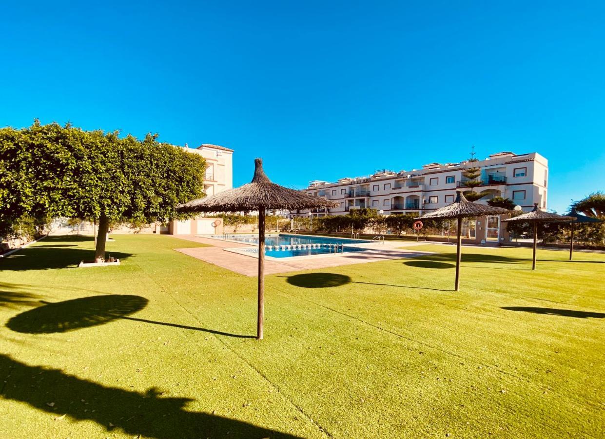 Casa Flania, Seaview, 2-bedroom, 2-bathroom Apartment Alicante