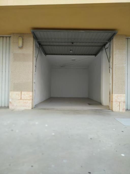Céntrico En La Playa Con Piscina. Apartamento *