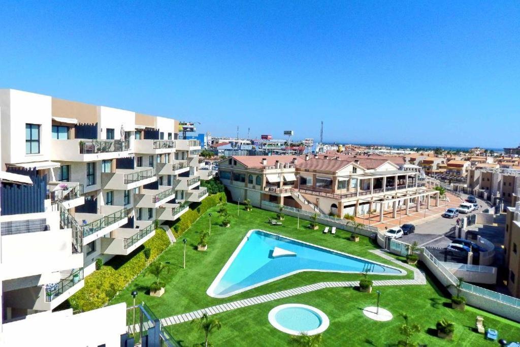 La Zenia 2 *