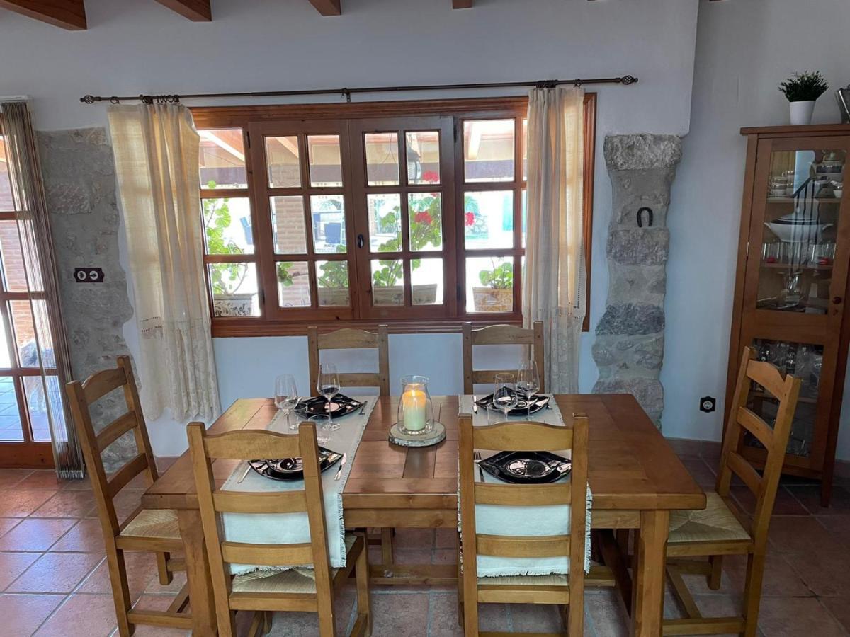 Finca El Garrofer Holiday home Jalon