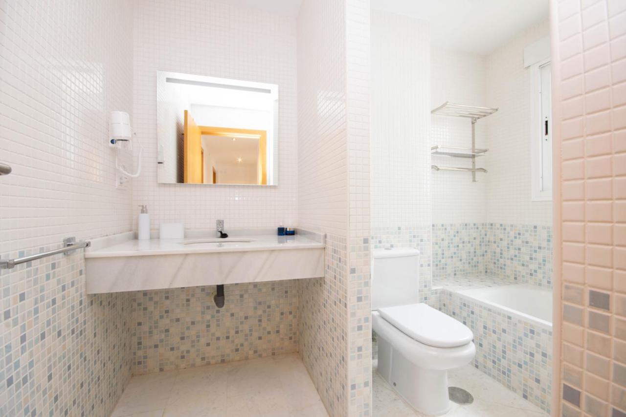 Luxury Penthouse: The Beacon At Punta De La Mona