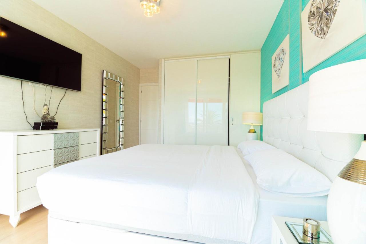A Few Steps From The Beach Of Las Vistas Los Cristianos (Tenerife)