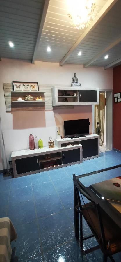Kikiki House Country house *