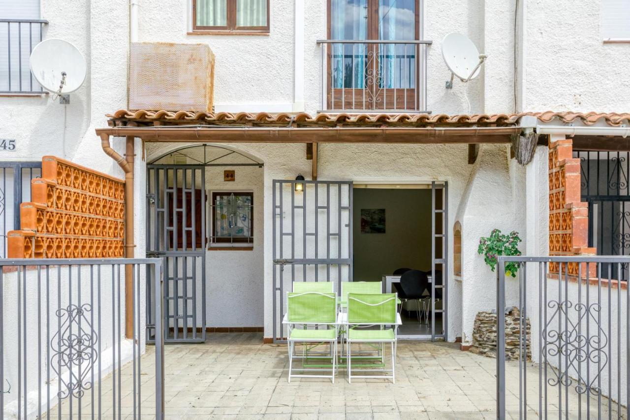 Apartment Victor Roses