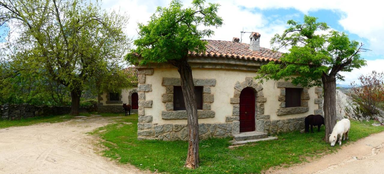 Núcleo De Valle De Iruelas Casa rural Las Cruceras