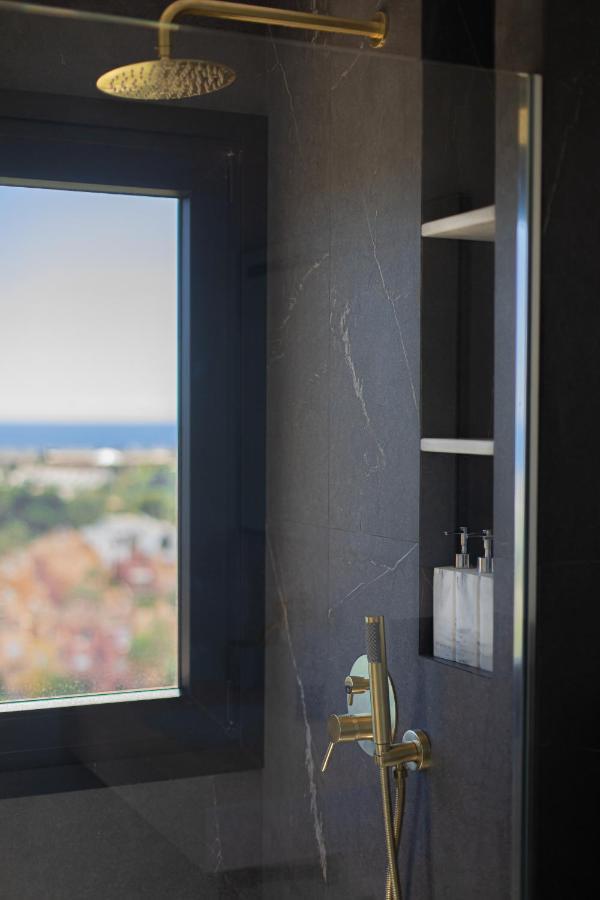Amazing With Stunning Views