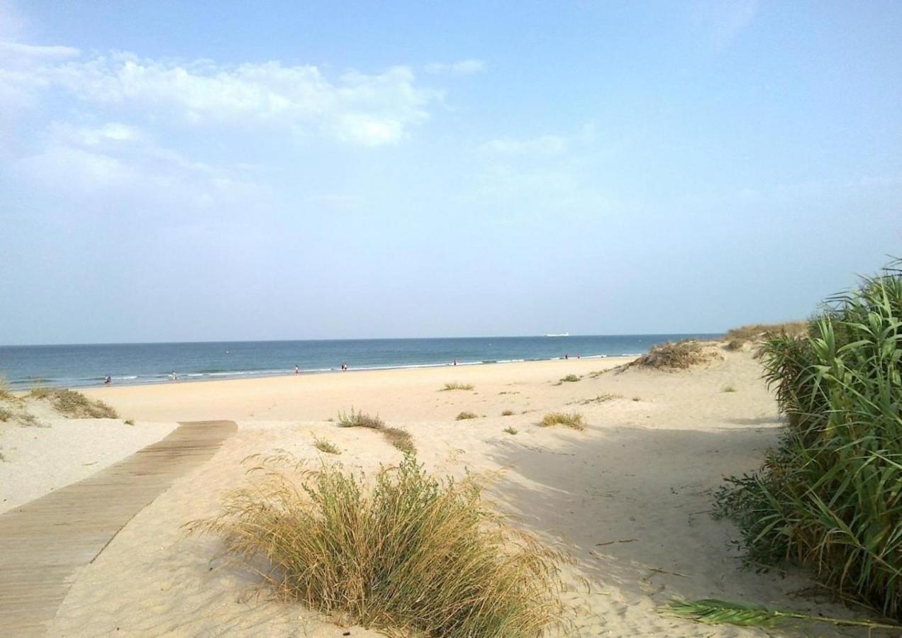 En Urbanizacion Al-andalus Cerca De La Playa De La Barrosa Apartment *
