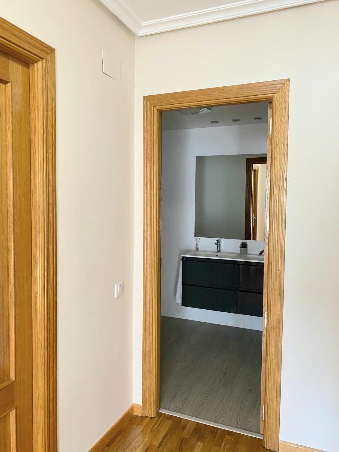 Piso En Espacioso, Con Vistas Y Garaje Apartamento Logroño