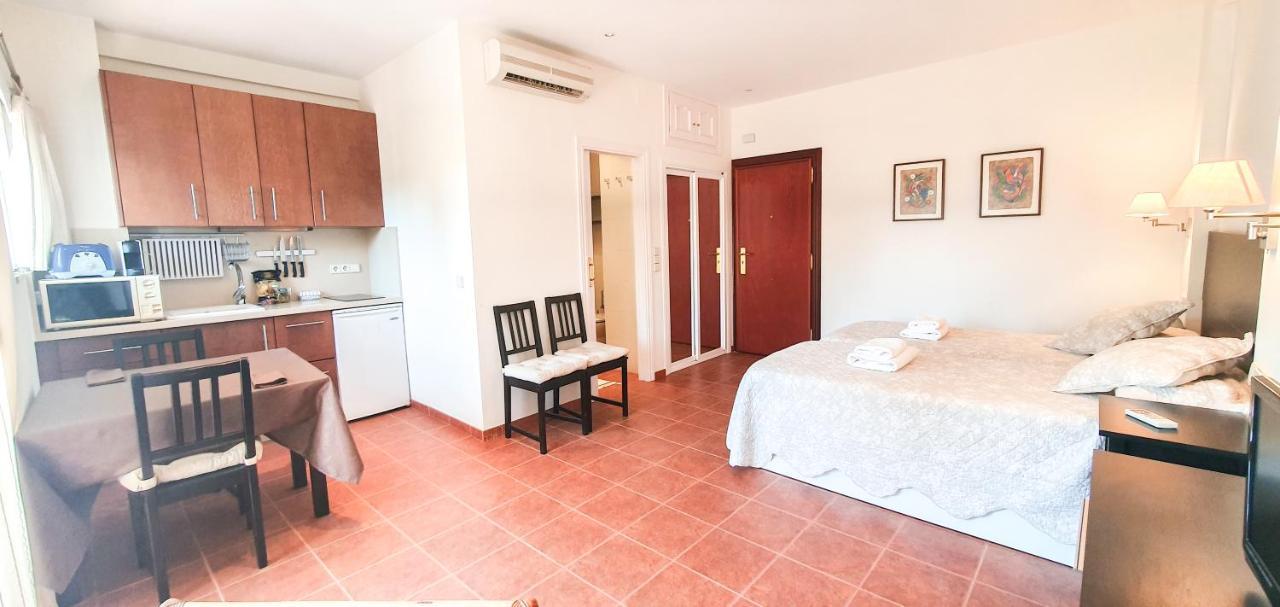 Skol 329 - Spacious Beachfront With Sea Views Apartamento *
