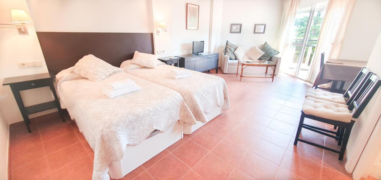 Apartamento Skol 329 - Spacious Beachfront With Sea Views Marbella