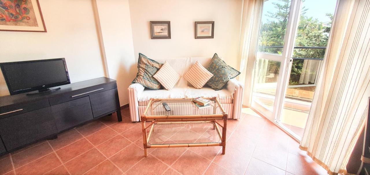 Apartamento Skol 329 - Spacious Beachfront With Sea Views *