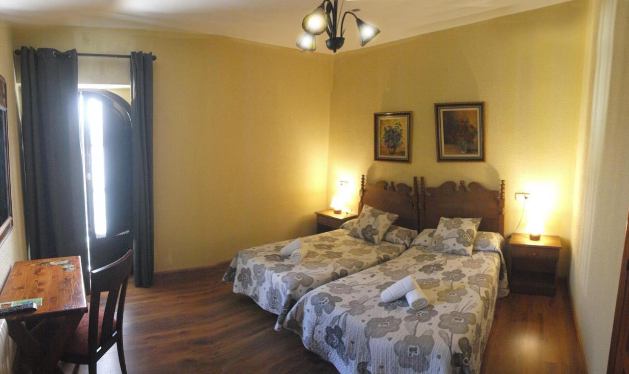 Guest house Plaza Del Ayuntamiento 3*