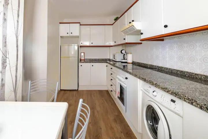Ezcurdia 22 Playa De San Lorenzo Primera Linea Apartment *