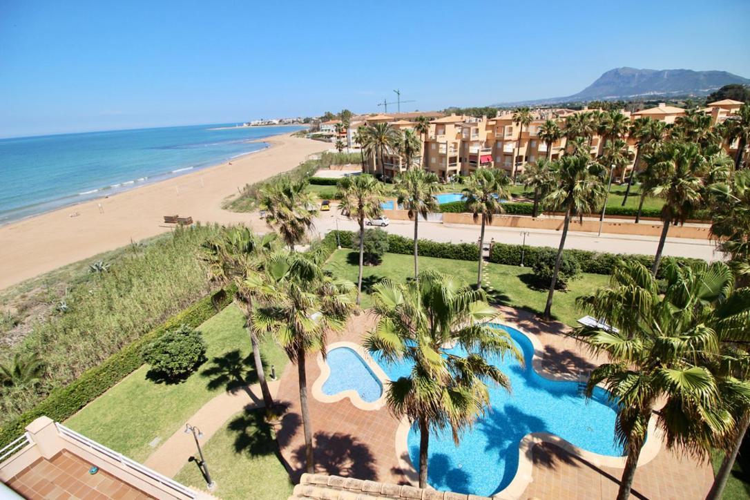 Atico Espectacular Piscina Privada Frontal Al Mar Apartamento *