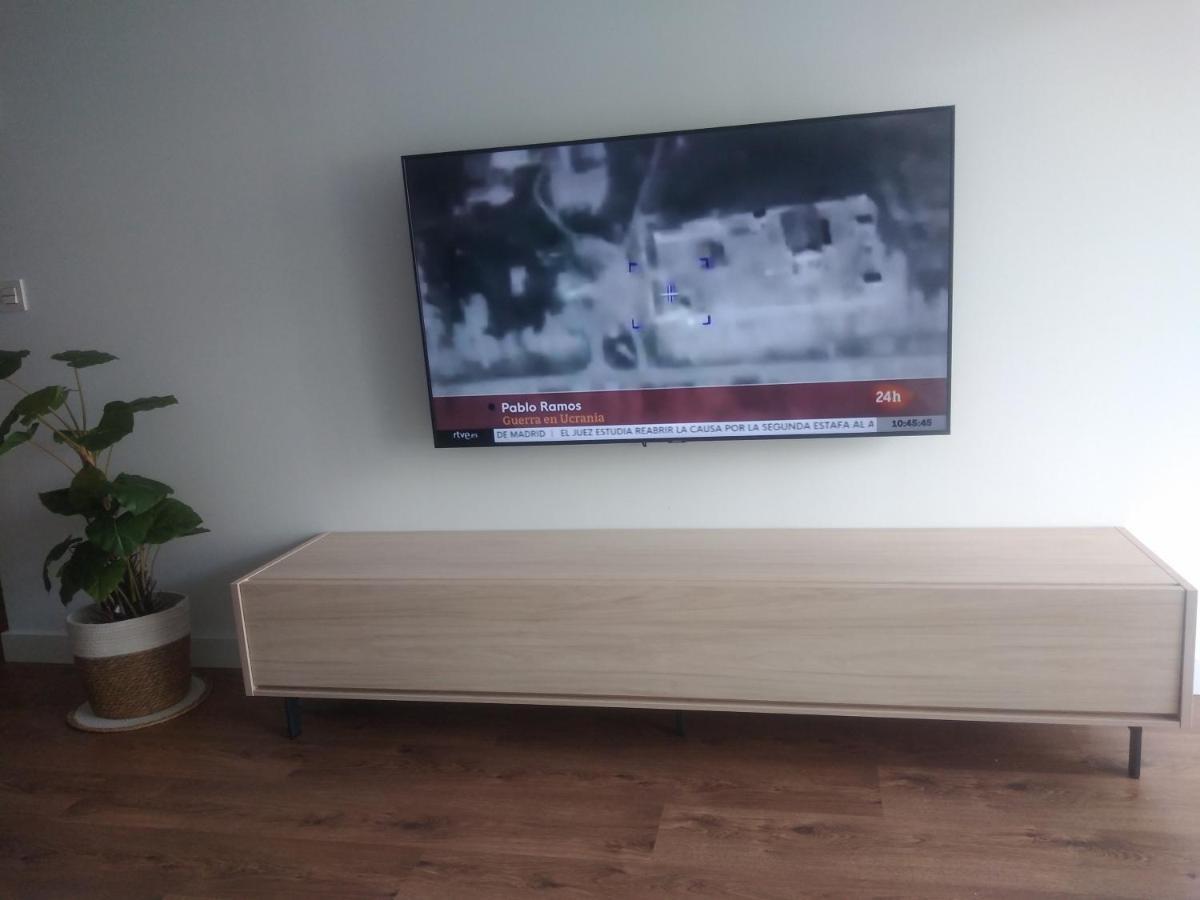 Piso Nuevo Con Piscina Cerca De Parque Familias Y Playa De Apartment Almeria