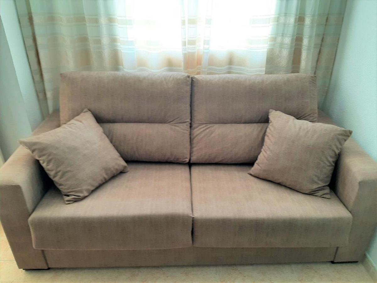 Apartamento Soleado, 1 Dormitorio Con Balcón, Piscina Y Garage Torrevieja