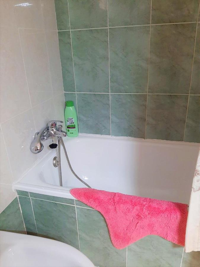 Apartamento Apartamento Soleado, 1 Dormitorio Con Balcón, Piscina Y Garage *