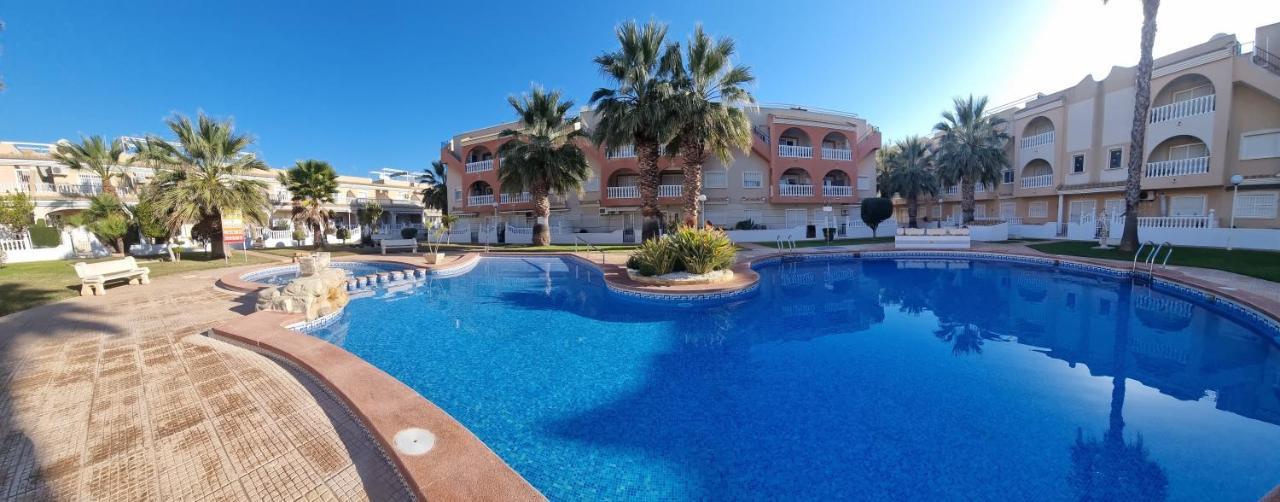Lovely 2 Bed, 2 Bath Apt With 2 Large Pools Los Alcázares