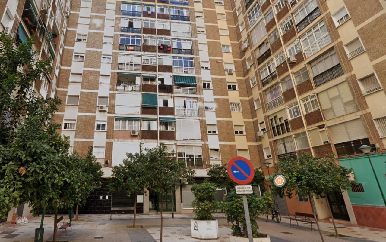Holidays2malaga Reyna Manescau Apartments- Zona Huelin & 450 Mts De La Playa Apartment Malaga
