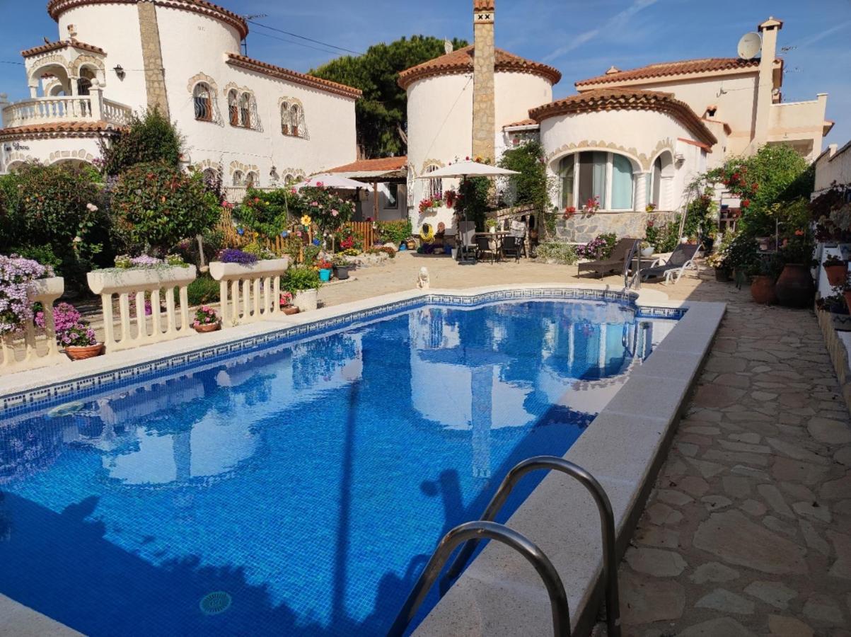 Apartamento Wifi Alta Velocidad, Netflix, Piscina Y Jardin Privados Apartment *