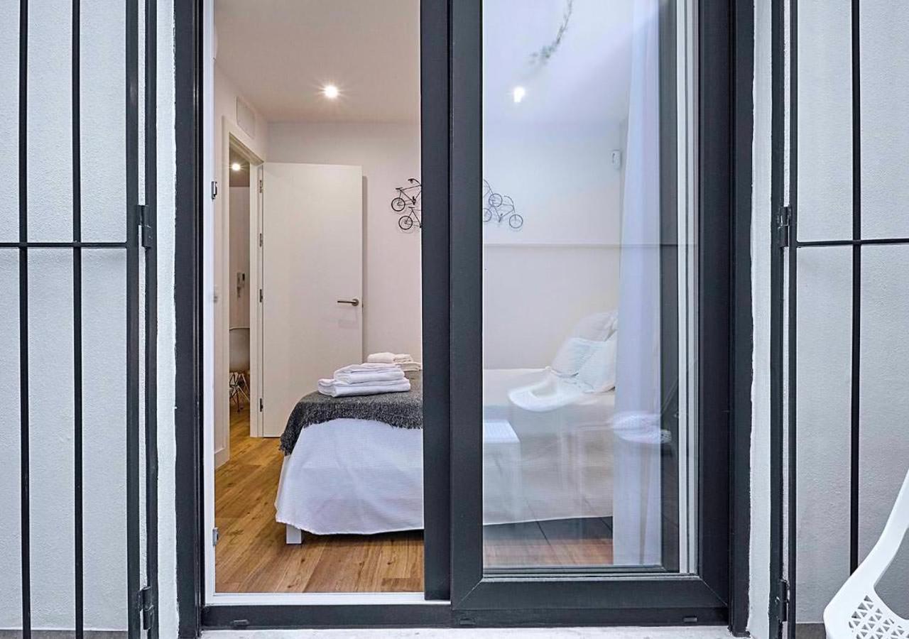 Precioso Duplex Con Patio Junto A La Catedral Cadiz