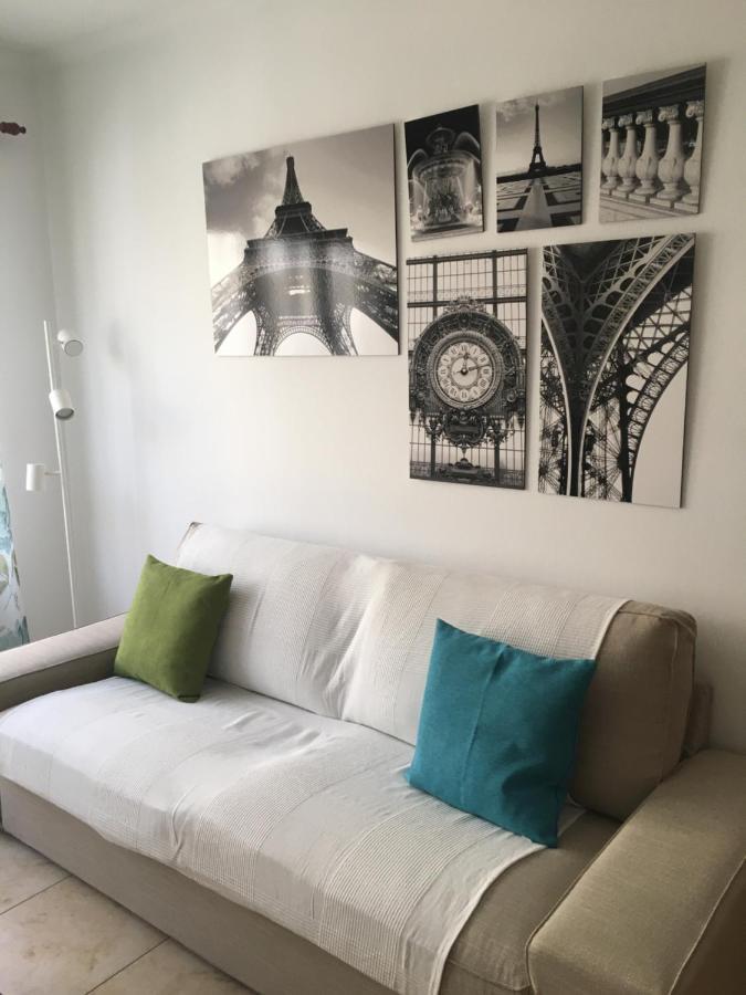 Apartment Paris Lovely