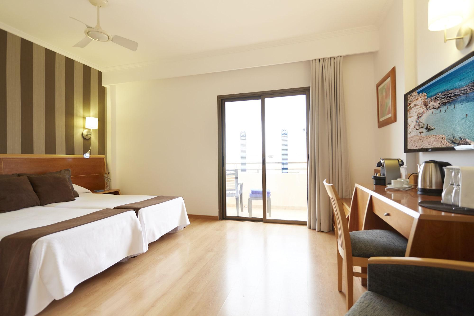 Invisa La Cala (adults Only) Hotel Santa Eulalia del Río