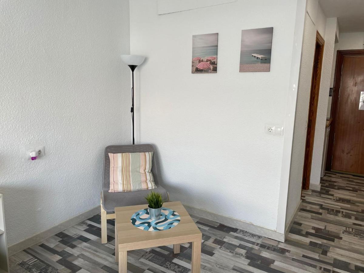 Confortable Estudio Con Terraza, Vistas A La Montaña, Mar Y Mas Apartamento Torremolinos