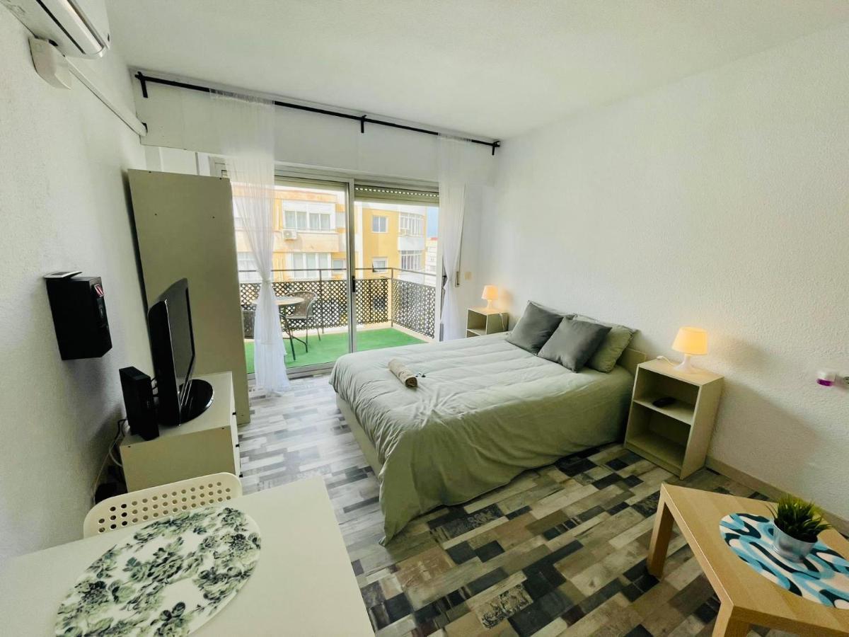 Apartamento Confortable Estudio Con Terraza, Vistas A La Montaña, Mar Y Mas *