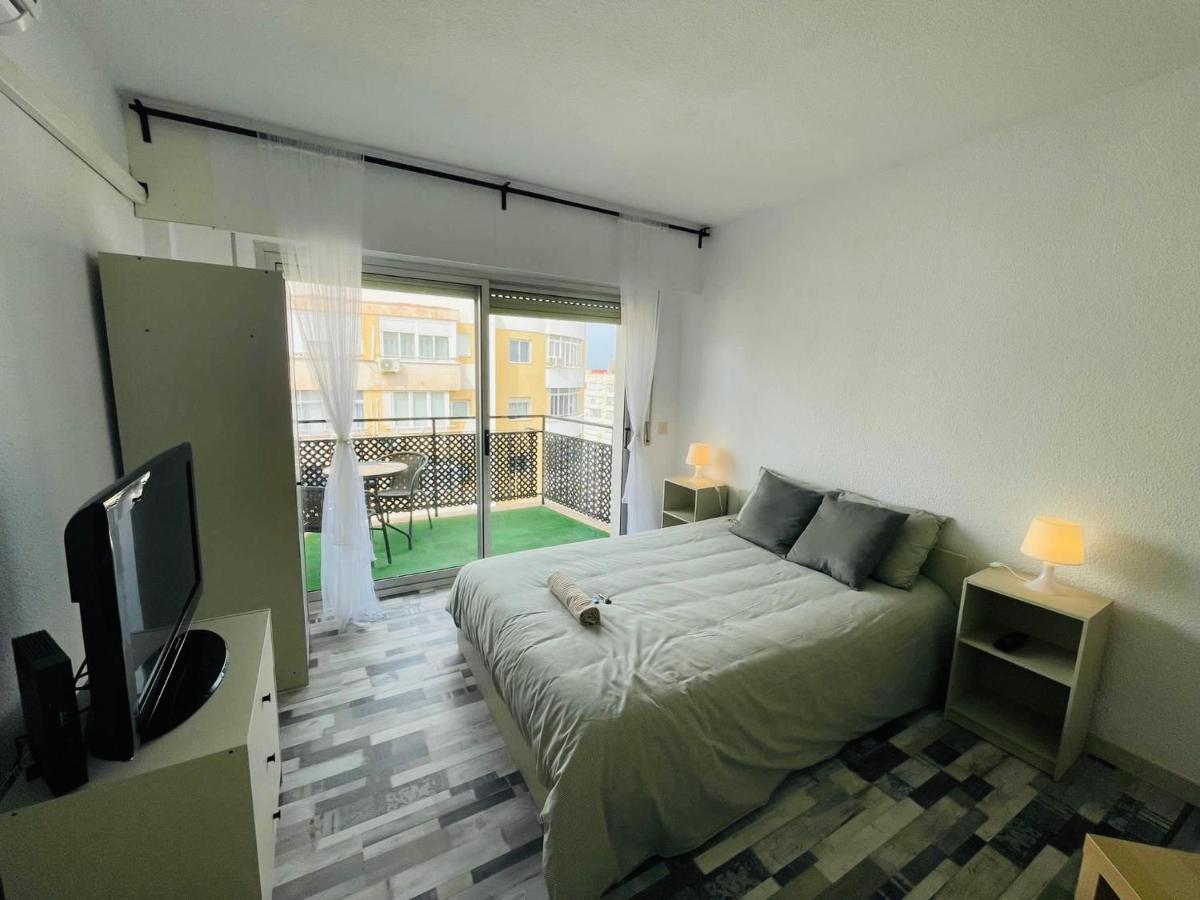 Apartamento Confortable Estudio Con Terraza, Vistas A La Montaña, Mar Y Mas