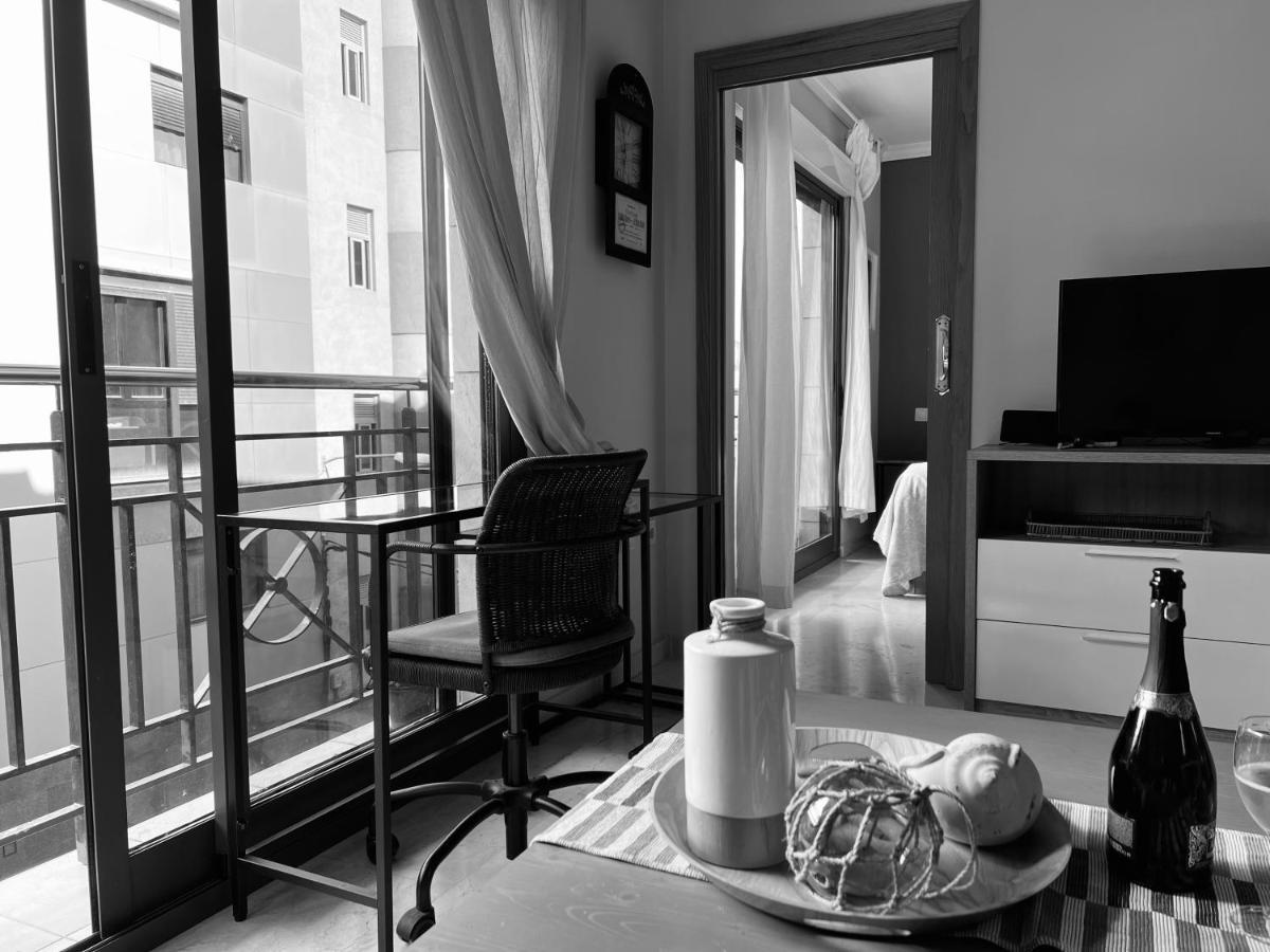 Upscale***las Canteras Beach***balcony Apartment