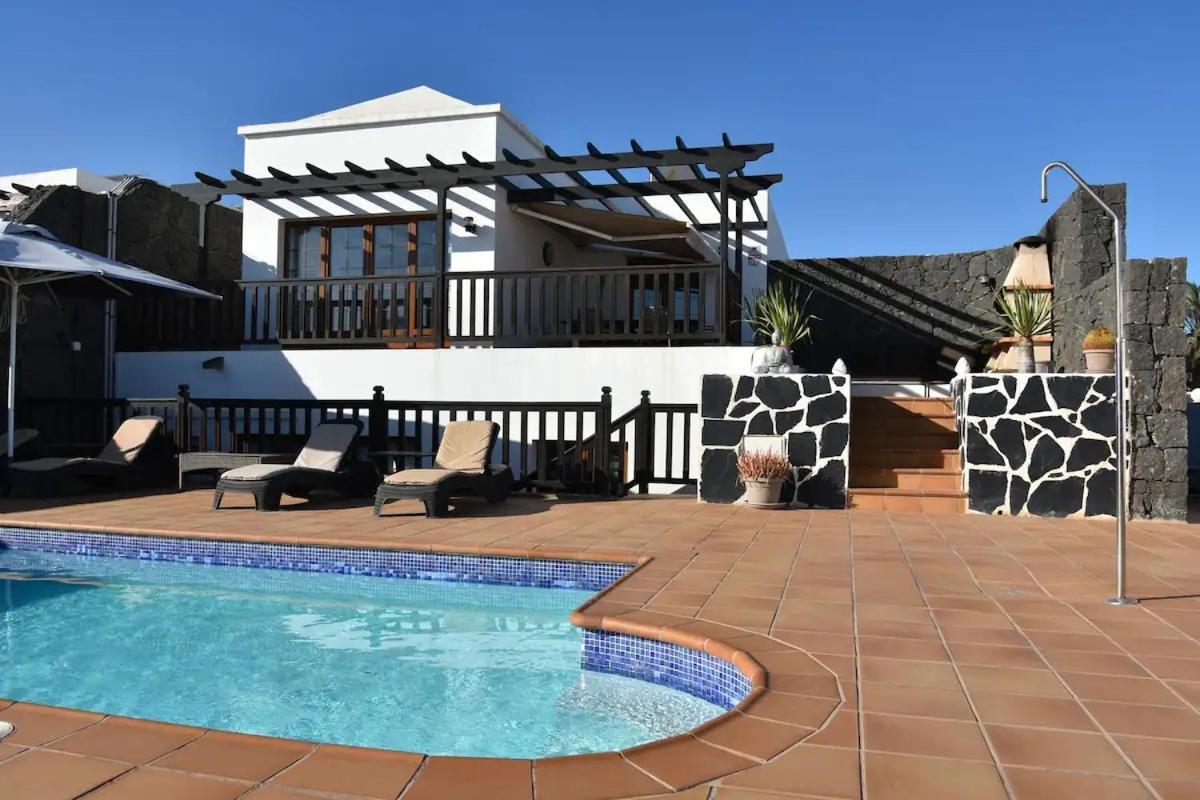 Sea Breeze Ocean View Villa